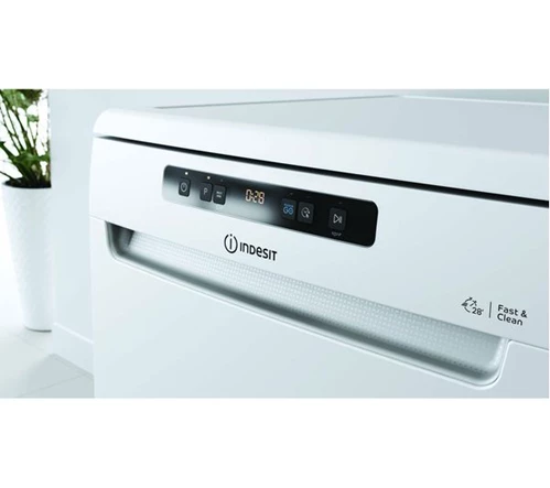 INDESIT DFO 3T133 F UK Full-size Dishwasher - White
